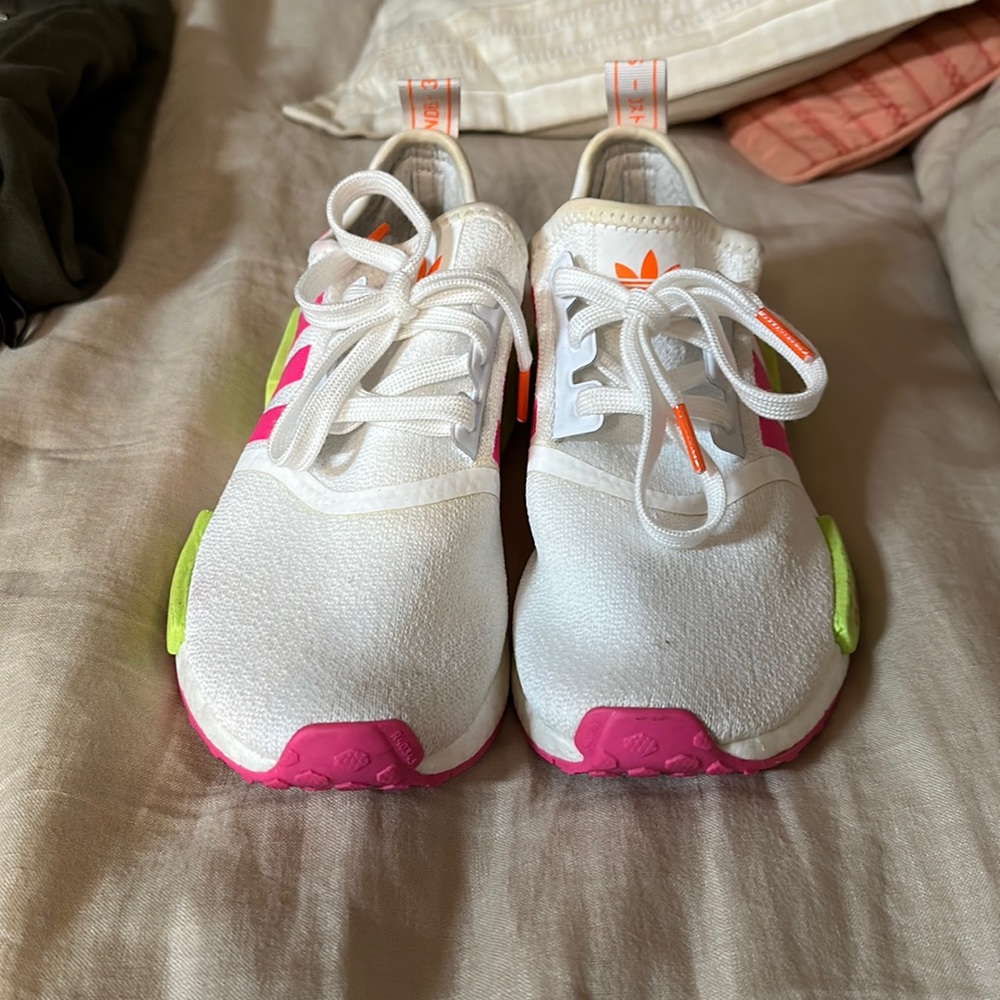 Adidas Sneakers